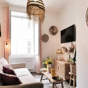 Tropez - Old Village - Modern & Cosy Appartement